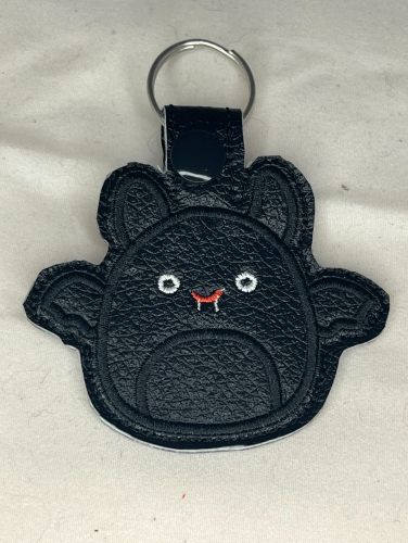 Squish Bat keychain / snap tab