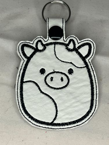 Squish Cow keychain / snap tab