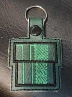 Retro 8-Bit pipe keychain